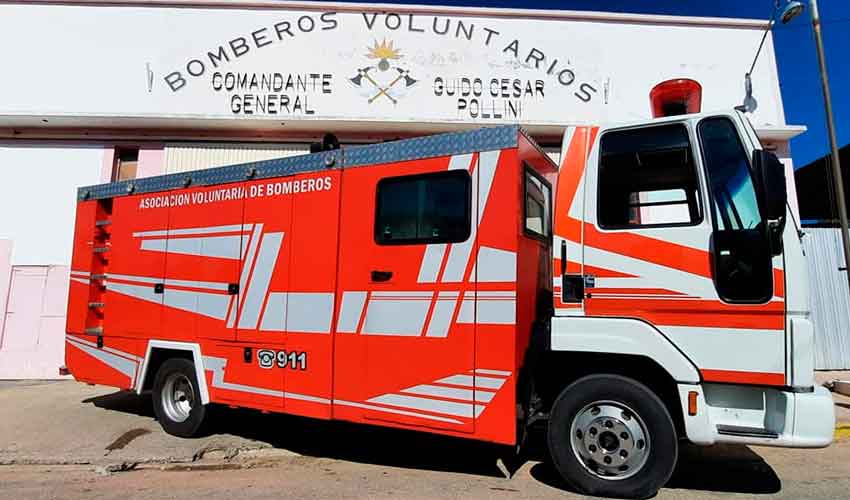 Bomberos Voluntarios Santa Rosa con nuevo autobomba