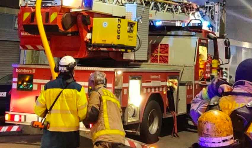 Bomberos actualiza su flota con 10 nuevos camiones