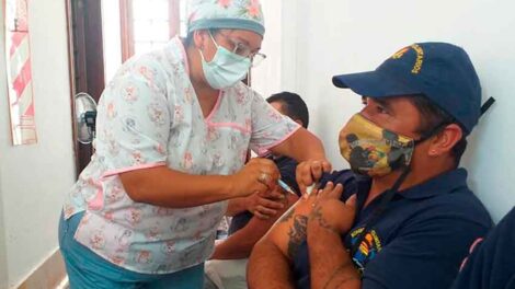 Comenzaron a vacunar a Bomberos Voluntarios entrerrianos