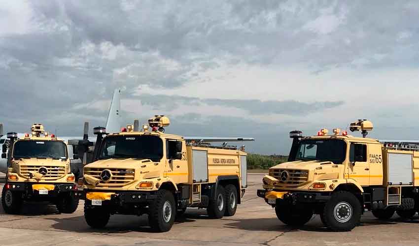 Entregan de tres unidades de Bomberos a la Fuera Aérea