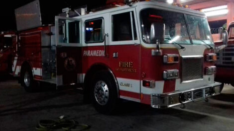 Donan vehículos de emergencia a Bomberos Mazatlán