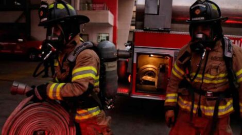 Proyecto permitiría prestar servicio militar en Bomberos