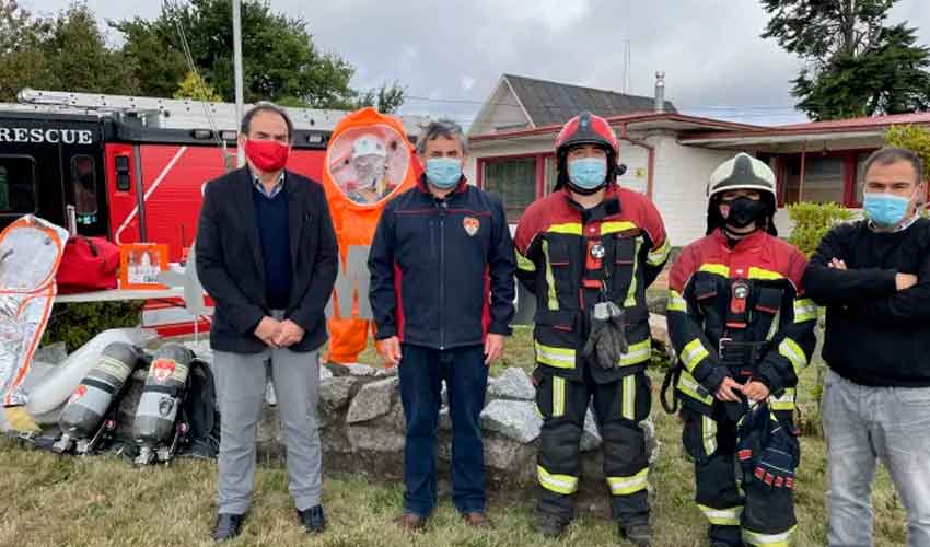 Donan equipamiento para emergencias químicas a Bomberos
