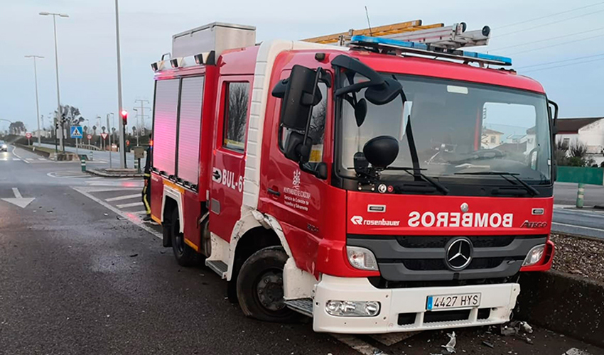 Accidente de un vehículo del parque móvil de bomberos