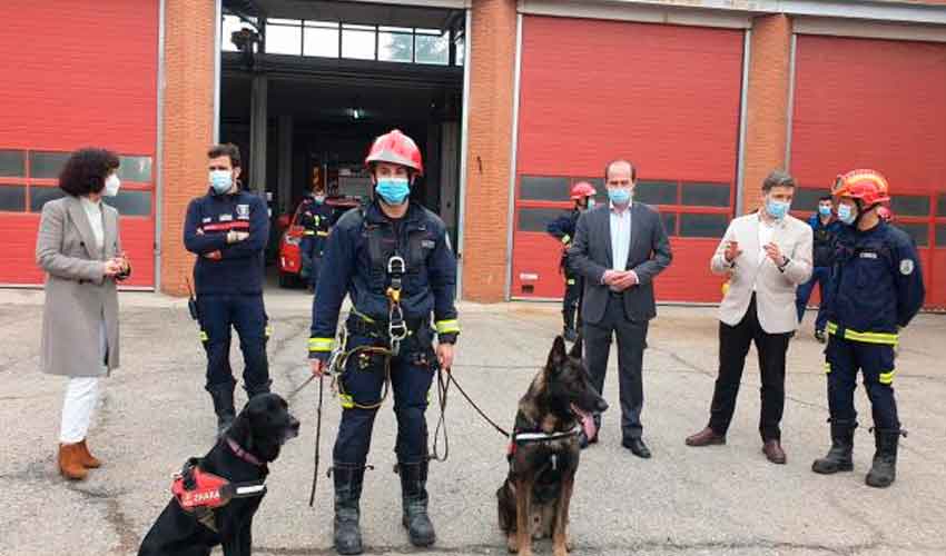 Bomberos de Guadalajara cuentan ya con una unidad canina