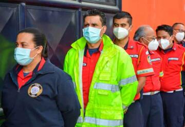 COVID-19: Ministerio de Salud vacuna a bomberos municipales