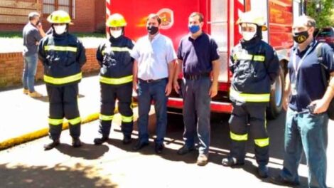 Bomberos de Eldorado recibieron trajes estructurales
