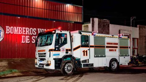 Bomberos Voluntarios de Serrano suma autobomba cero kilómetro