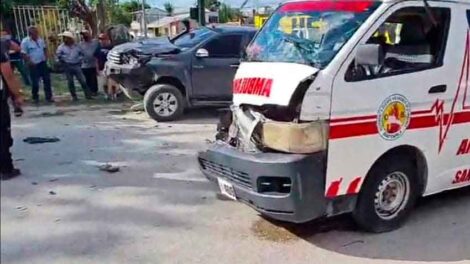 Bomberos se accidentan cuando se dirigían a cubrir una emergencia