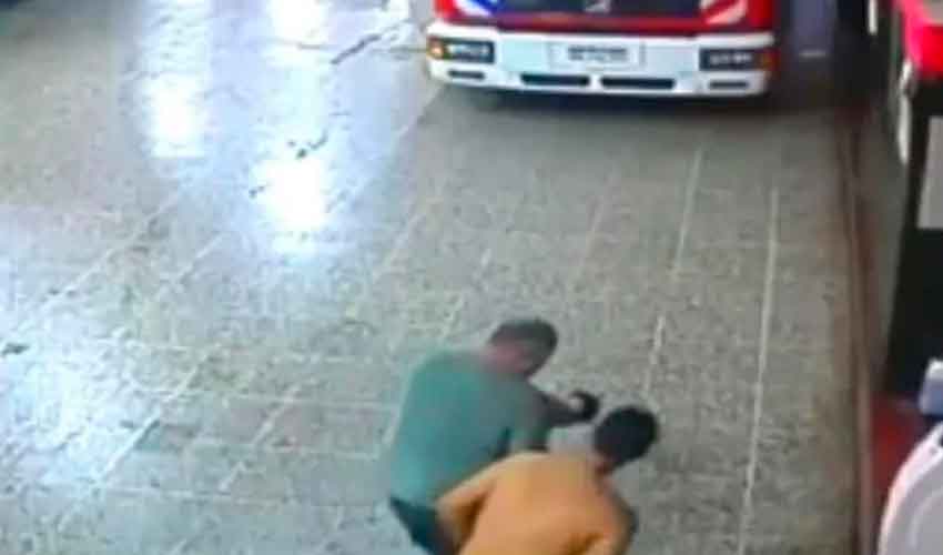 Bomberos le salvaron la vida a una beba de 25 días
