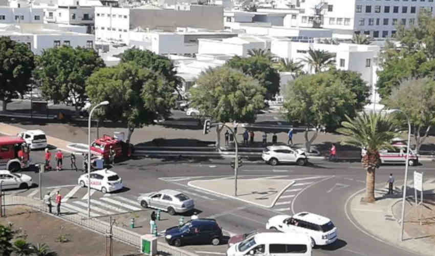 Un vehículo de los bomberos sufre un accidente de tráfico