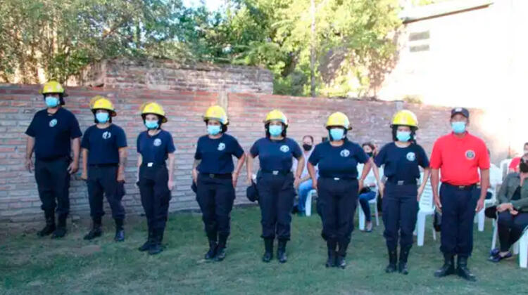80 nuevos bomberos voluntarios en La Pampa