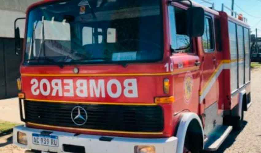 El municipio realizó un aporte para sumar una nueva unidad a bomberos