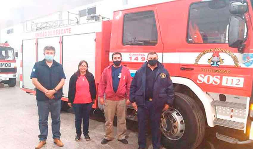 Bomberos de Dudignac recibieron a autoridades de la Federación