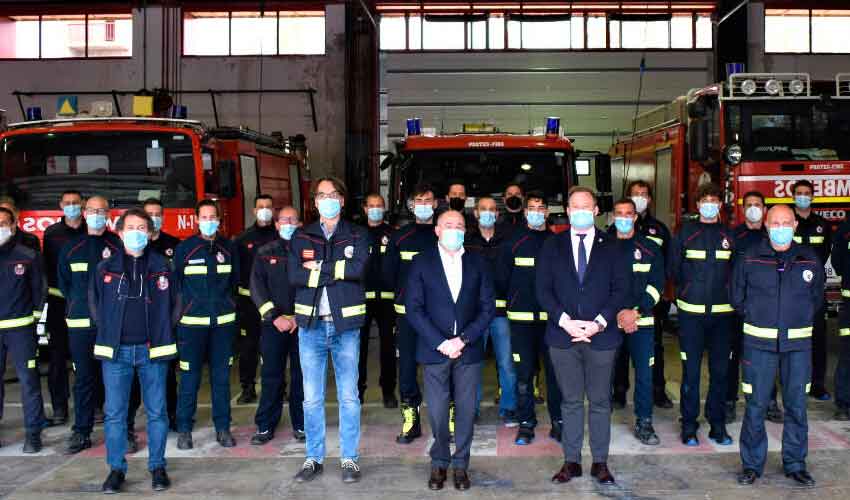 Una mujer se incorpora por primera vez al cuerpo de bomberos