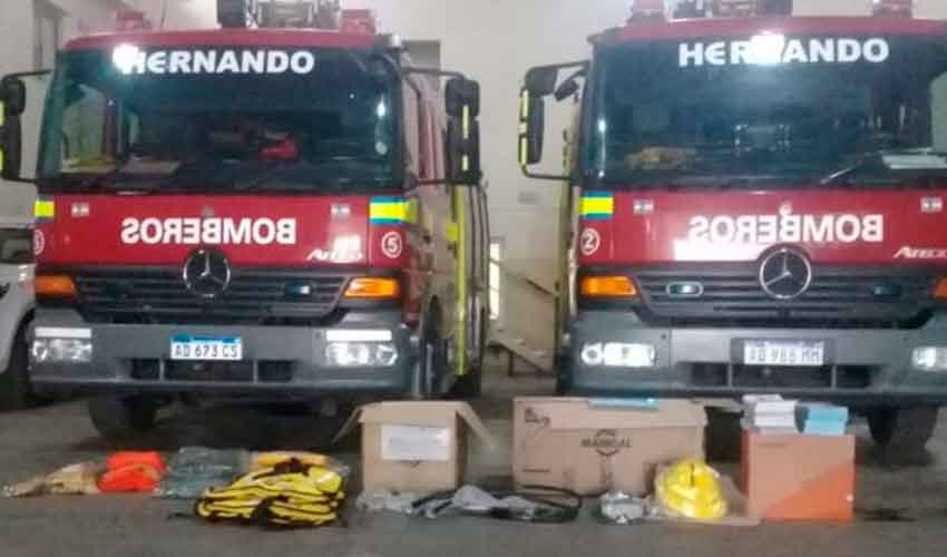 Equipamiento de la provincia para Bomberos de Hernando