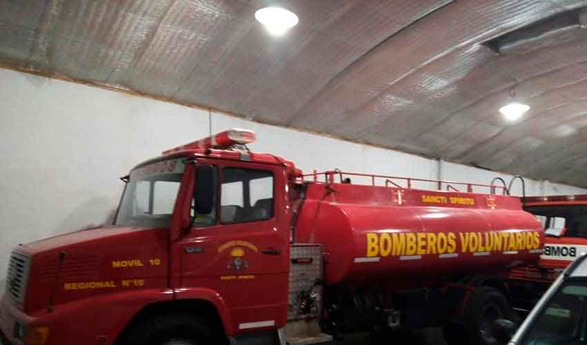 Bomberos Voluntarios de Sancti Spiritu con nueva unidad