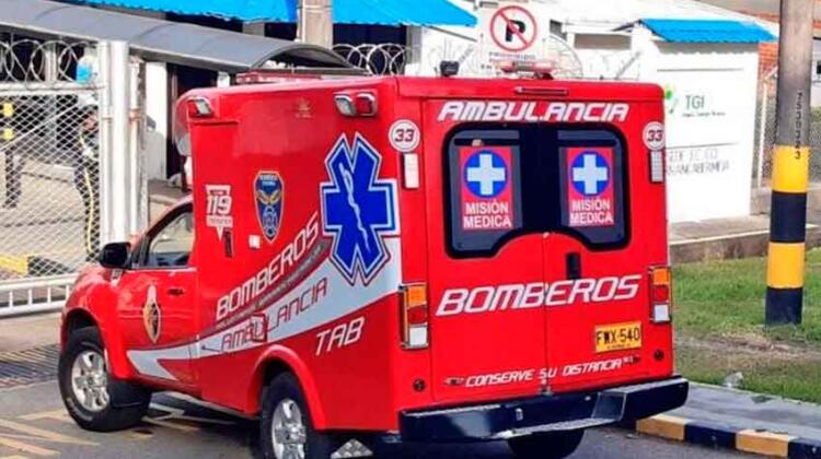 Robaron ambulancia de Bomberos mientras atendían emergencia