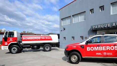Bomberos de la Policía provincial sumó dos móviles