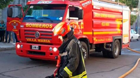 Confirman que vacunarán a todos los bomberos de la provincia