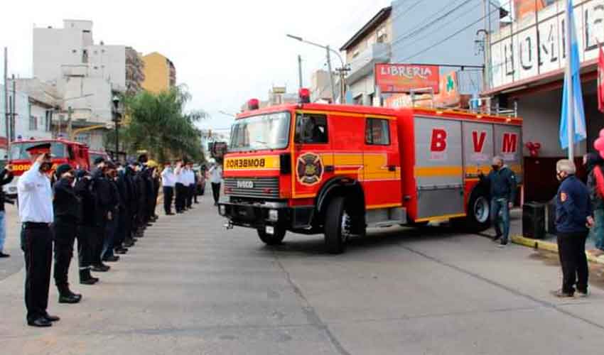 Los Bomberos de Tapiales recibieron un nuevo autobomba