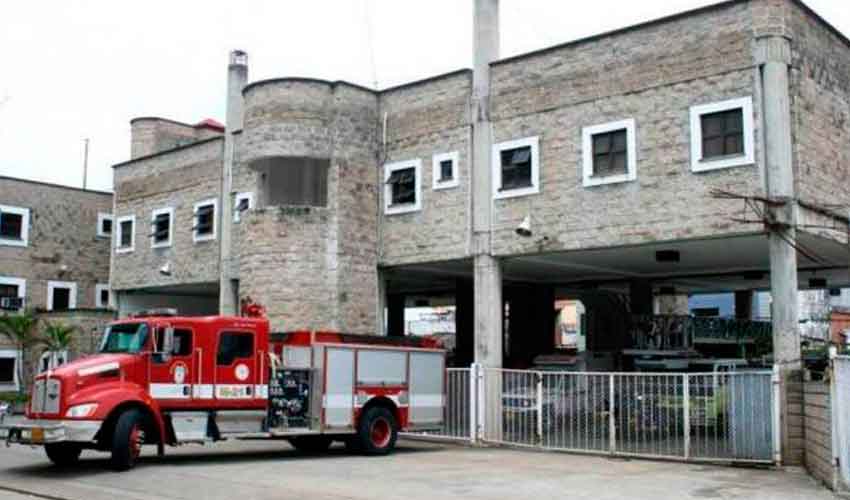 Desmienten crisis de atención de Bomberos por brote de COVID-19