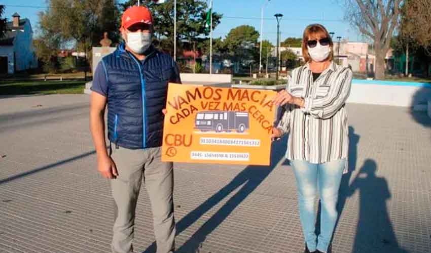 Bomberos organizaron campaña para comprar autobomba