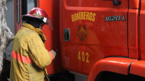 Arrojaron una bomba molotov al Cuartel de Bomberos de Maroñas