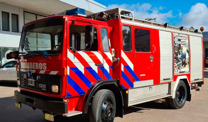 Nueva autobomba para Bomberos Voluntarios de San José Feliciano