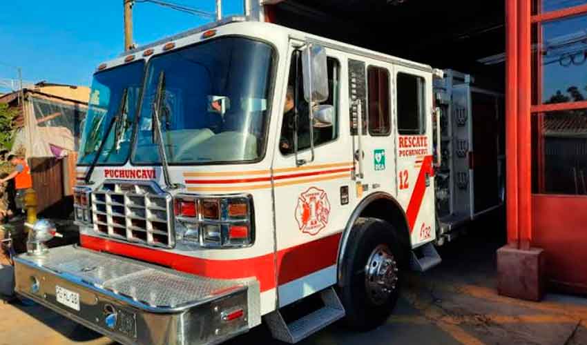 Bomberos de Puchuncaví estrenan un nuevo carro