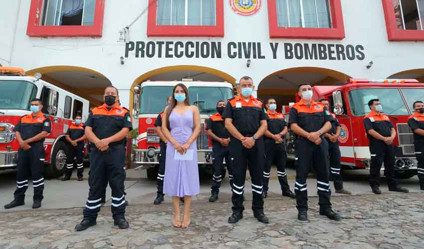 Fortalecen con más equipamiento Protección Civil y Bomberos 