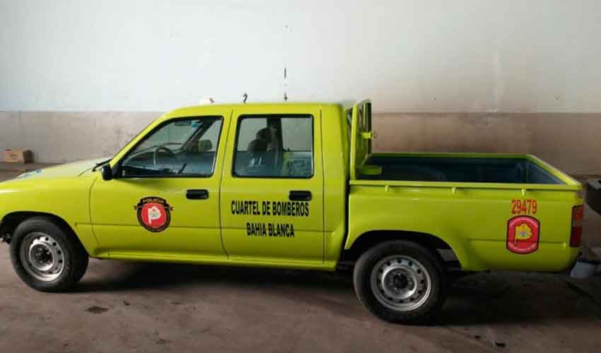 Presos restauraron una camioneta de los bomberos