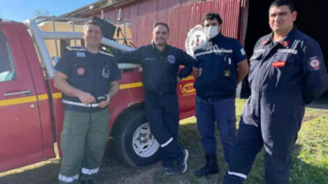 Bomberos de Garín llevó donaciones a sus pares de Basavilbaso