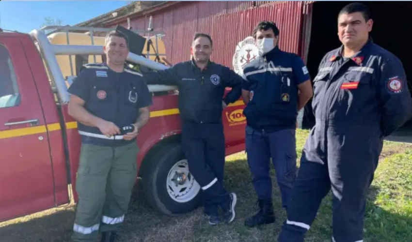 Bomberos de Garín llevó donaciones a sus pares de Basavilbaso