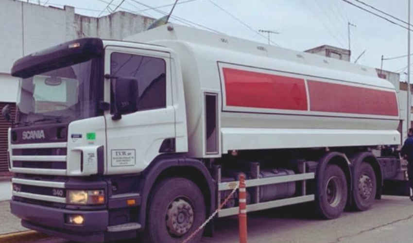 Bomberos informaron la adquisición de un nuevo camión cisterna