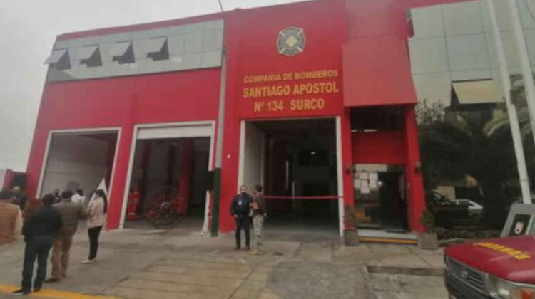 Remodelan infraestructura de compañía de bomberos Santiago Apóstol