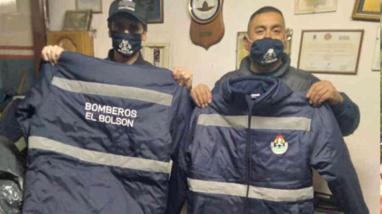 Bomberos Voluntarios de El Bolsón recibió indumentaria