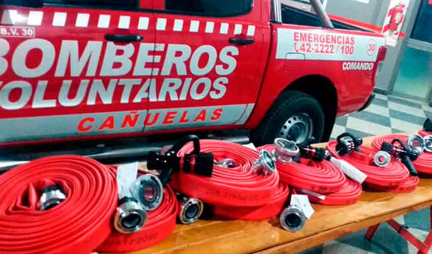 Nuevos materiales y nueva inscripción en Bomberos de Cañuelas