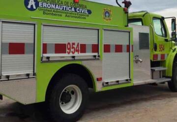 Robaron maquina de bomberos del aeropuerto Santiago Pérez Quiroz