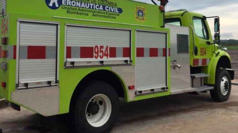 Robaron maquina de bomberos del aeropuerto Santiago Pérez Quiroz