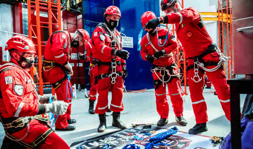 Bomberos realizó curso en el Centro de Entrenamiento de la Empresa FF SRL