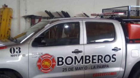 Bomberos de 25 de Mayo presentaron camioneta