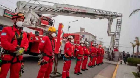 Bomberos de Mar de Ajó presentaron dos nuevos móviles