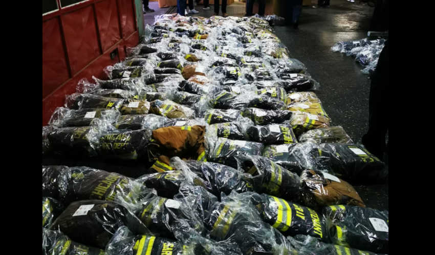 Bomberos Voluntarios de La Matanza recibieron equipamiento desde EE.UU