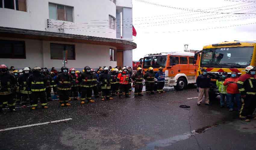 Región de los Lagos recibió 23 nuevos carros para bomberos de tres provincias