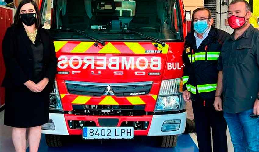 Presentado el camión de bomberos adaptado para el casco antiguo