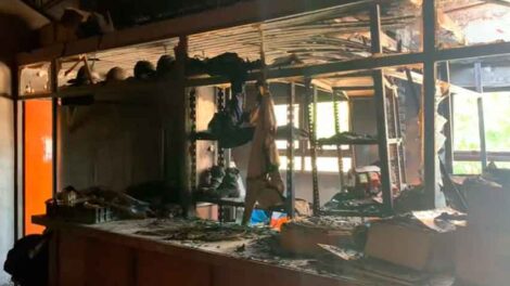 Incendio y explosión en el cuartel de Bomberos de Salto