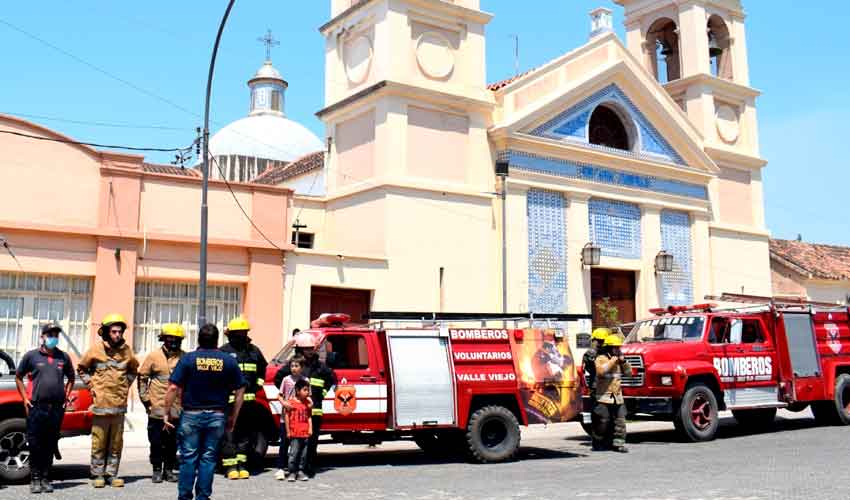 "Sirenazo" de Bomberos Voluntarios para pedir por fondos