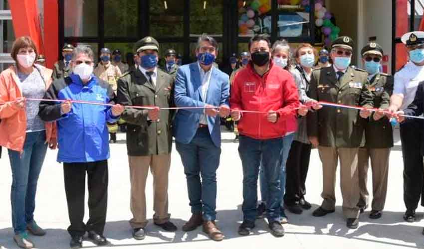 Inauguraron moderno cuartel de Bomberos en Futrono