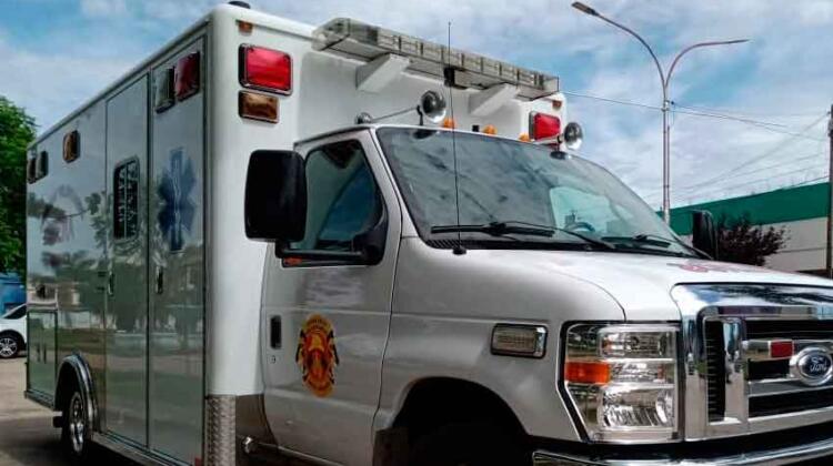 Bomberos de Oberá recibieron una nueva ambulancia traída de EE.UU